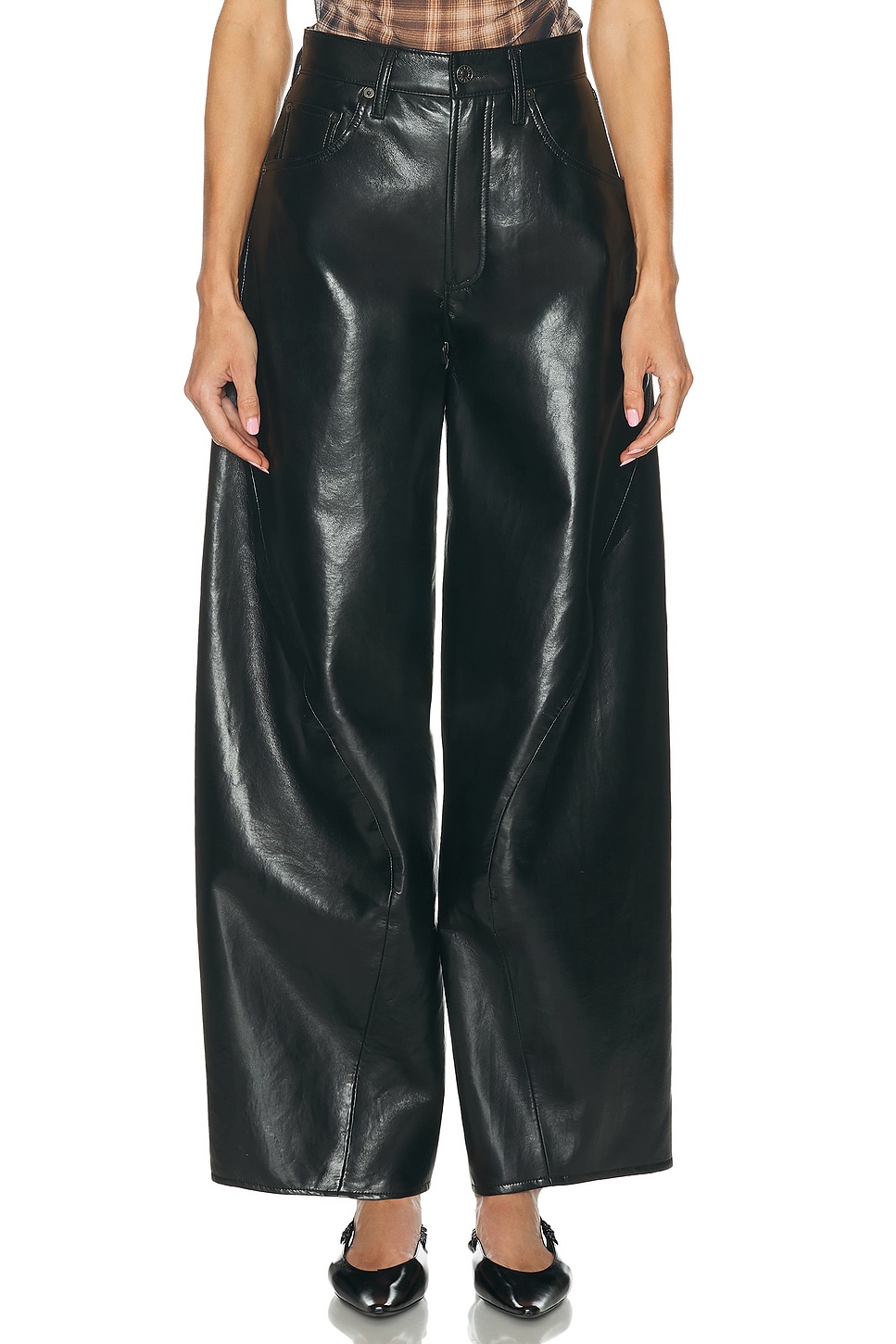 AGOLDE Twist Wide Leg in Black. - 34 also , 24, 25, 26, 27, 28, 29, 30, 31