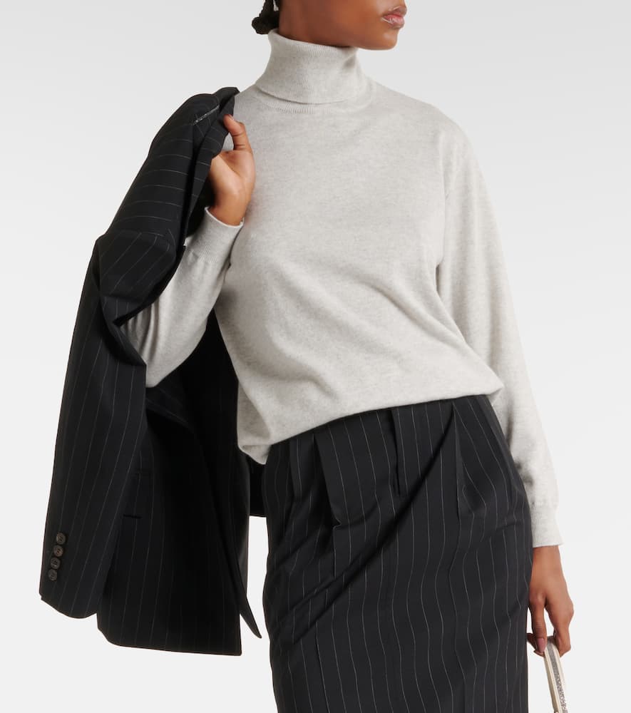 Turtleneck cashmere sweater