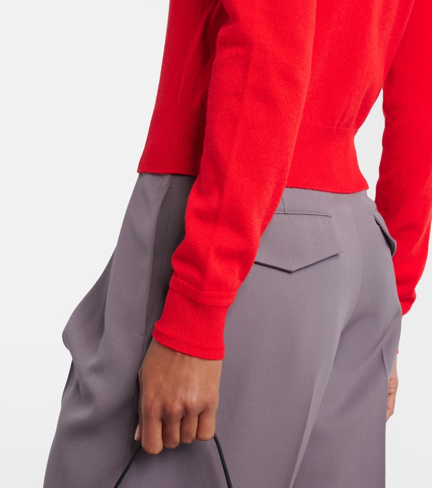 Virgin wool sweater