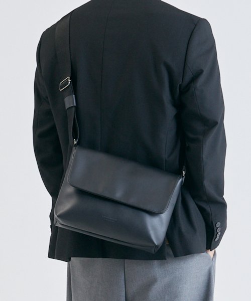 ANZA HQ LEATHER MESSENGER CROSS BAG
