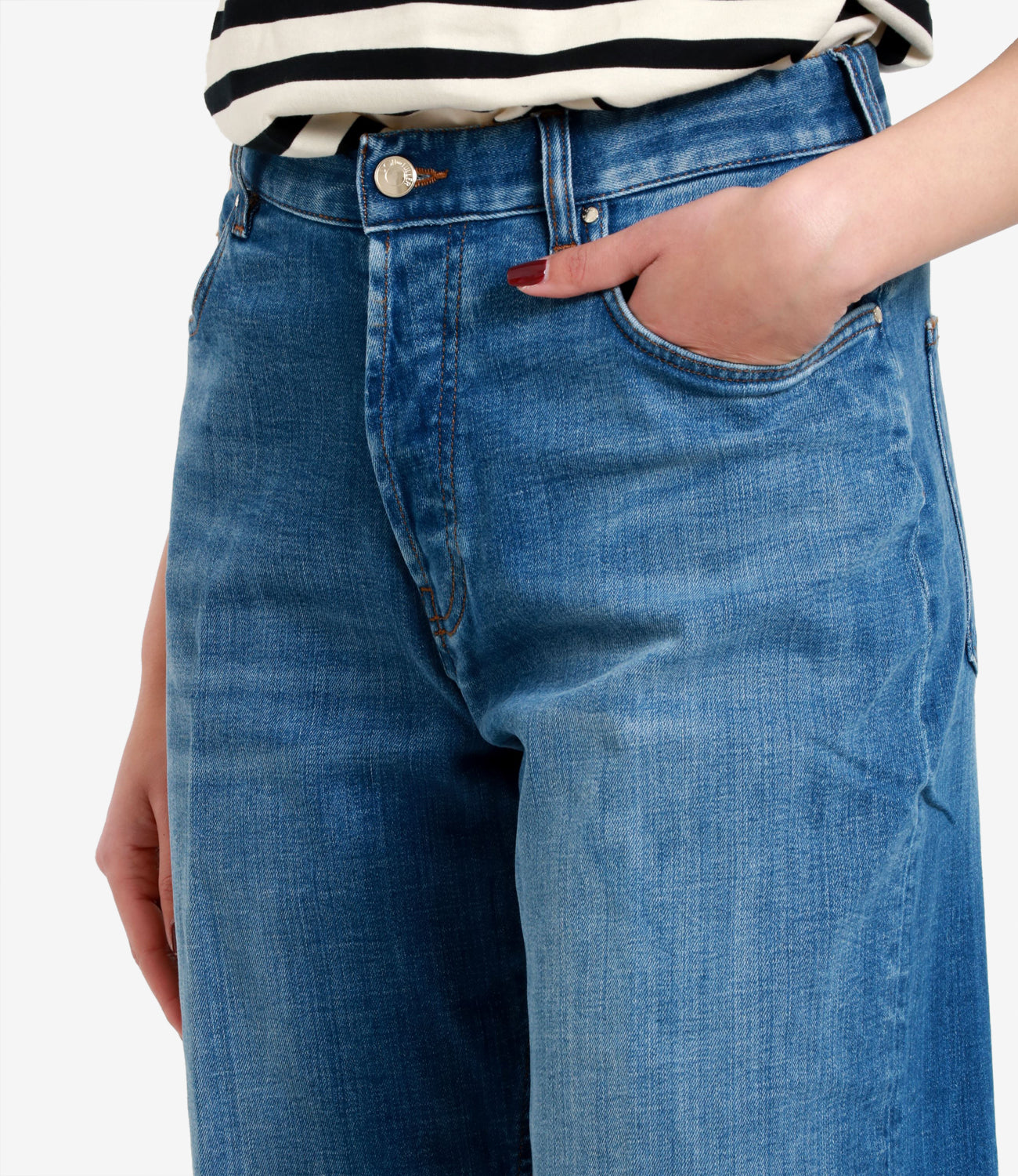 Ziehen Sie die Fuller Jeans an
