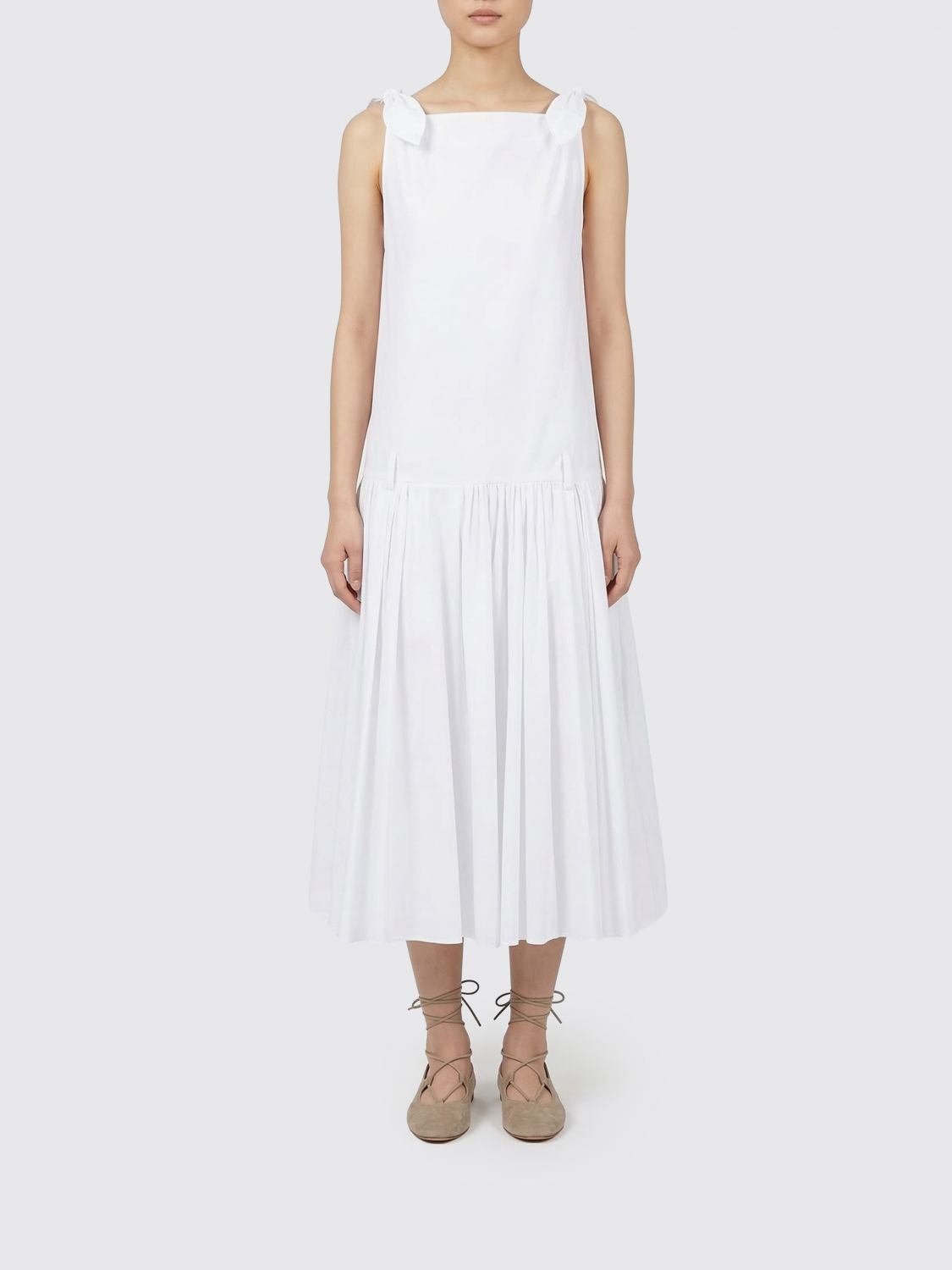 Dress Woman color White