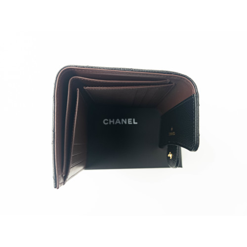 Chanel White Grained Calfskin Wallet Tri-Fold Pre-Owned
