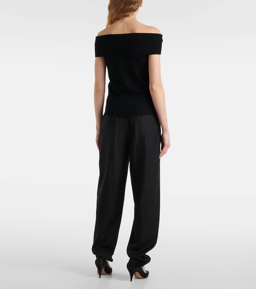 Wool and cashmere sweater