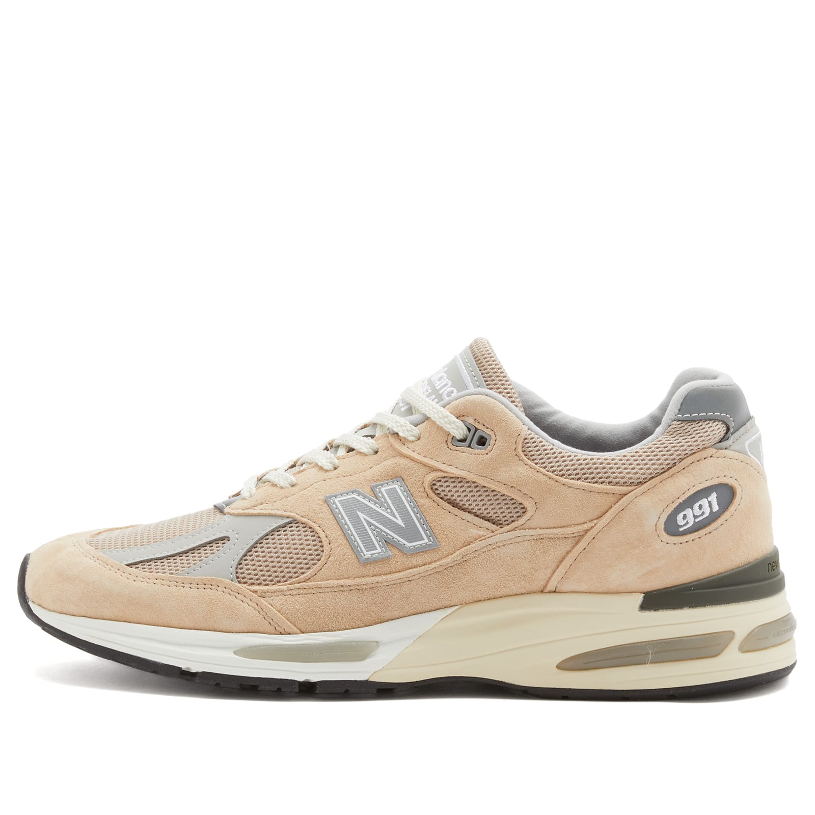 New Balance Unisex Made in UK U991V2 in Brown/Grey/White Suede/Mesh, size 4
