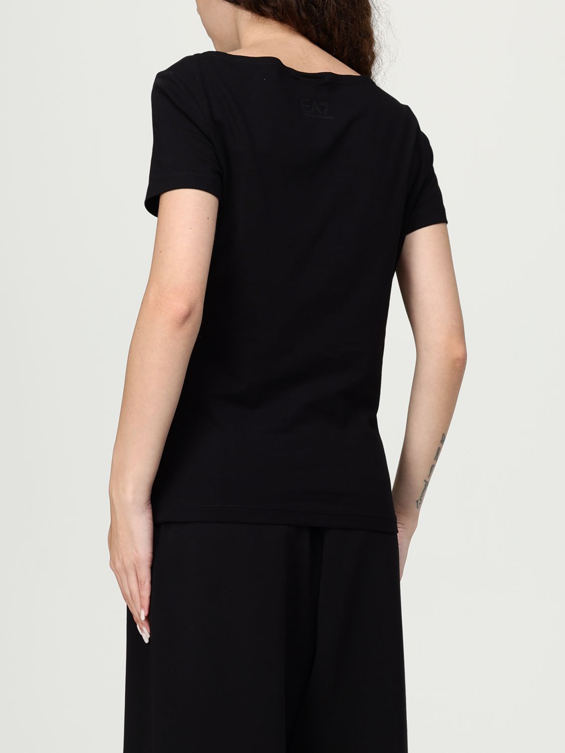 T-Shirt Woman color Black
