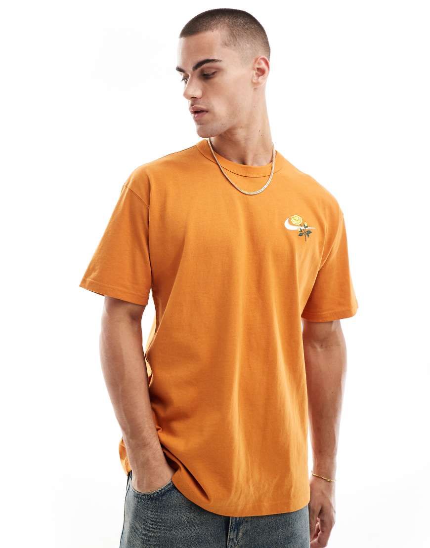 Rose Swoosh logo t-shirt in tan-Brown