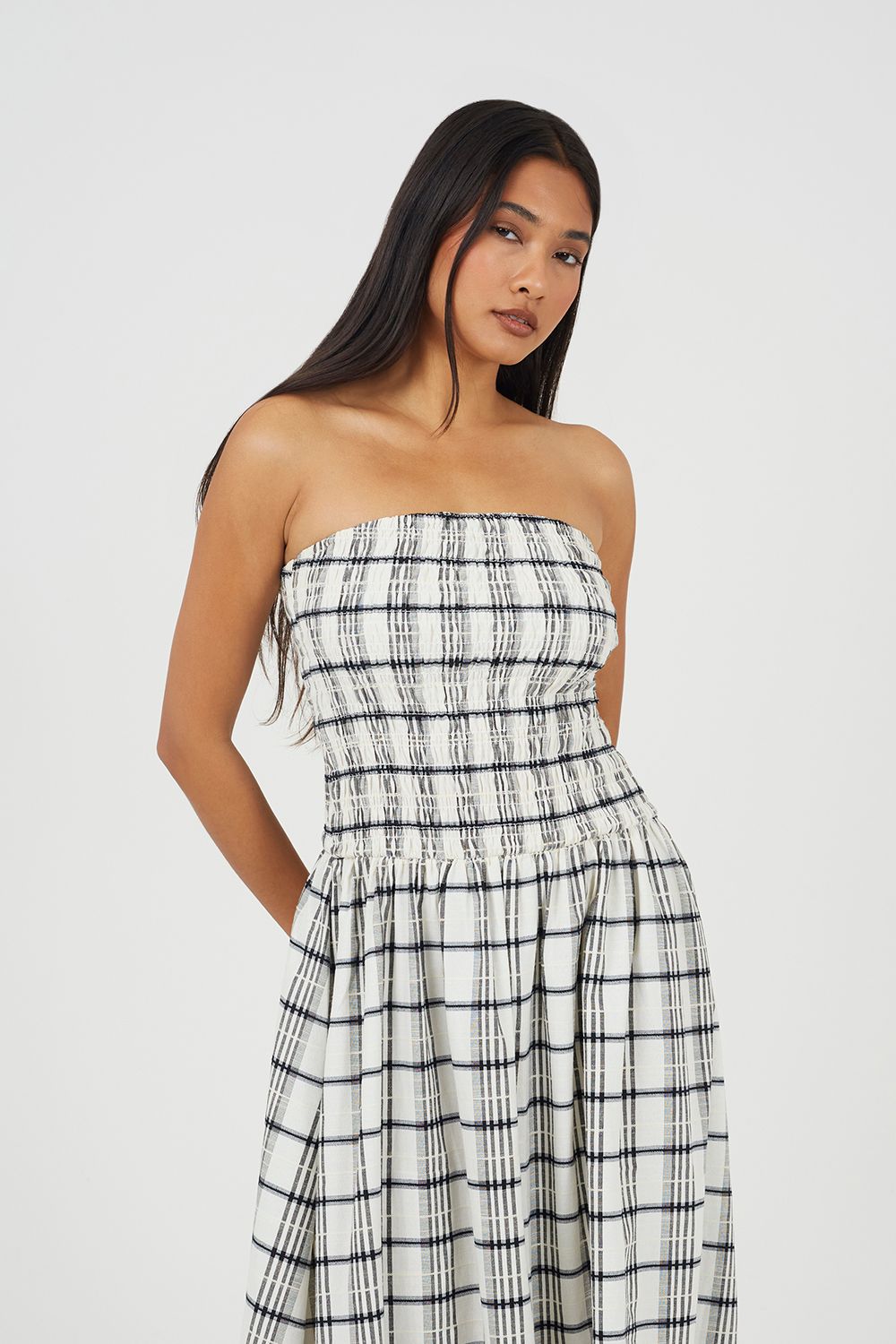 Brave Soul Women's Gingham Sleeveless Ruched Bodice Midi Dress in Cream | : Mediu