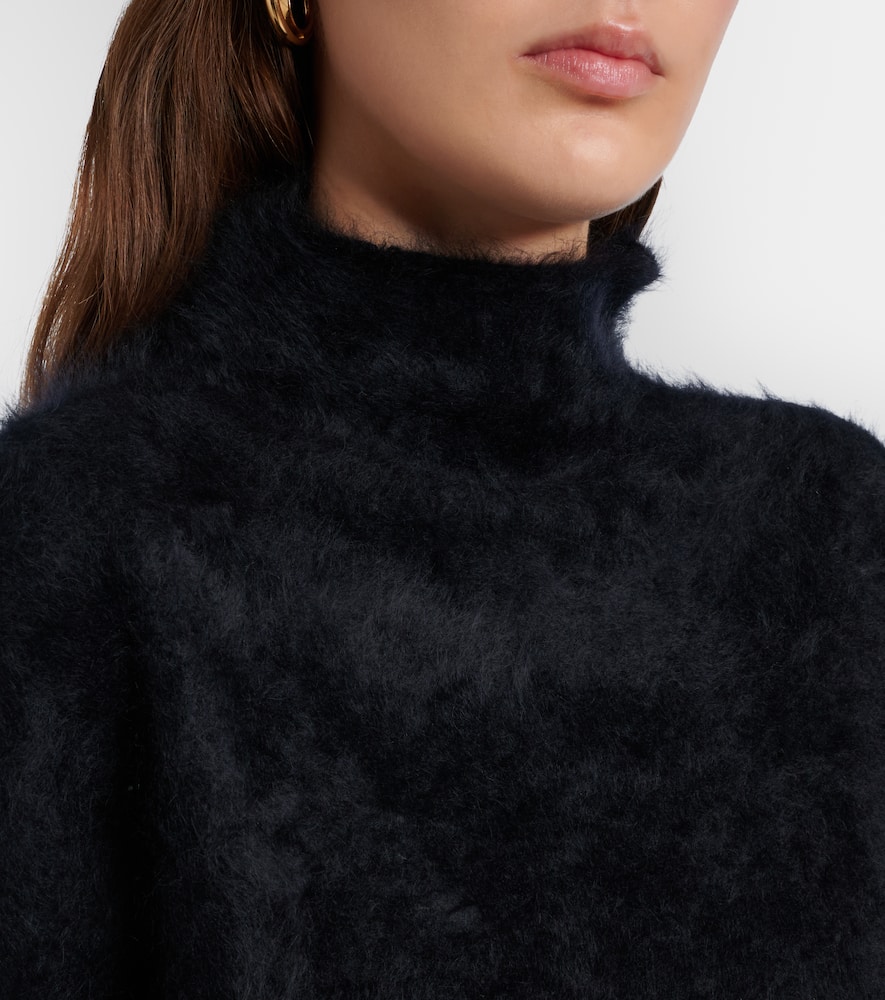 Cashmere sweater
