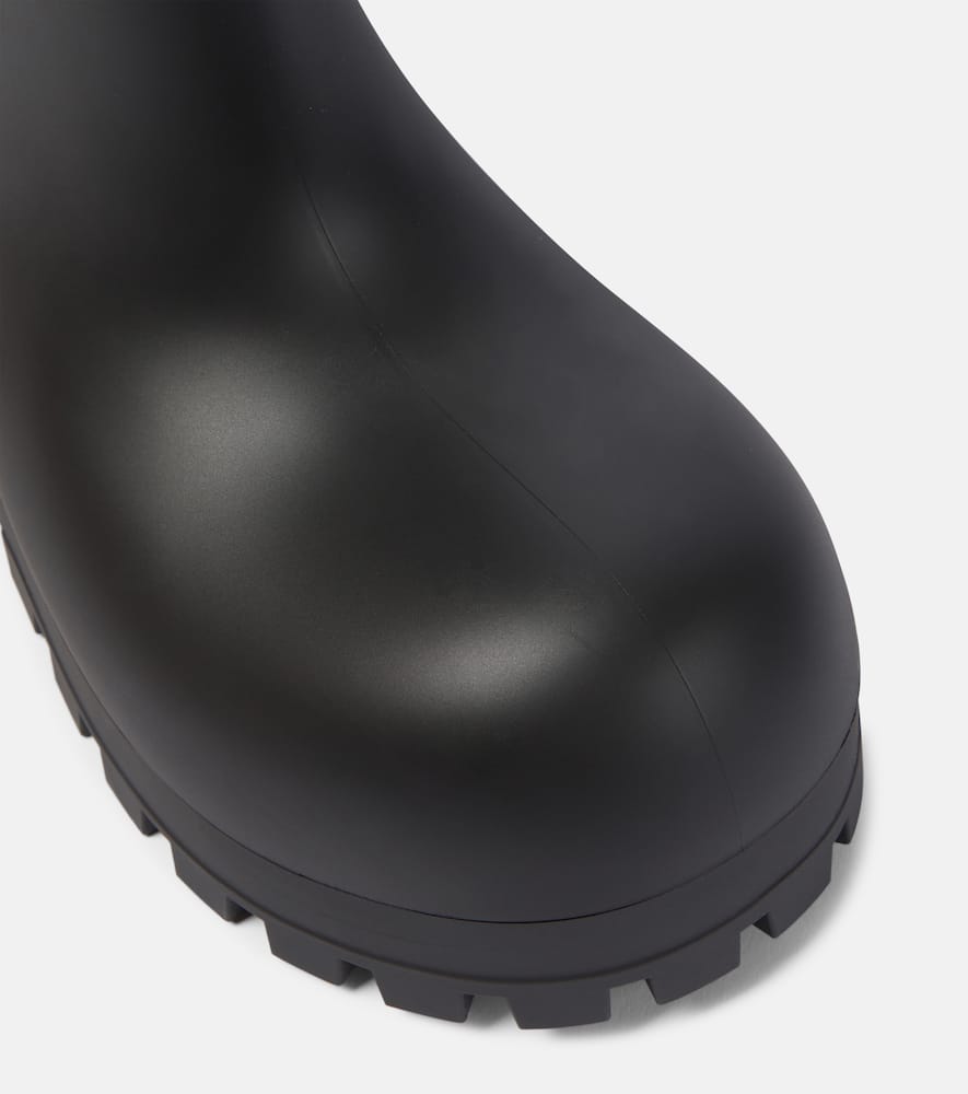 Bulldozer rain boots