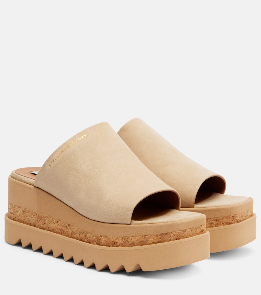 Sneak Elyse platform mules