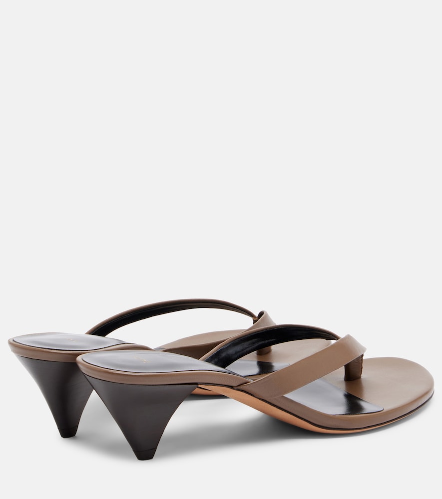 Rooty leather thong sandals