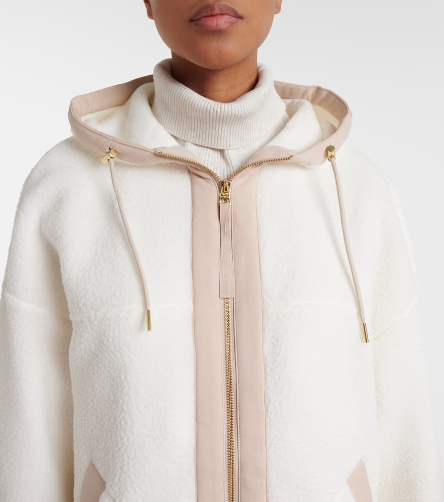 Fey fleece sweatshirt