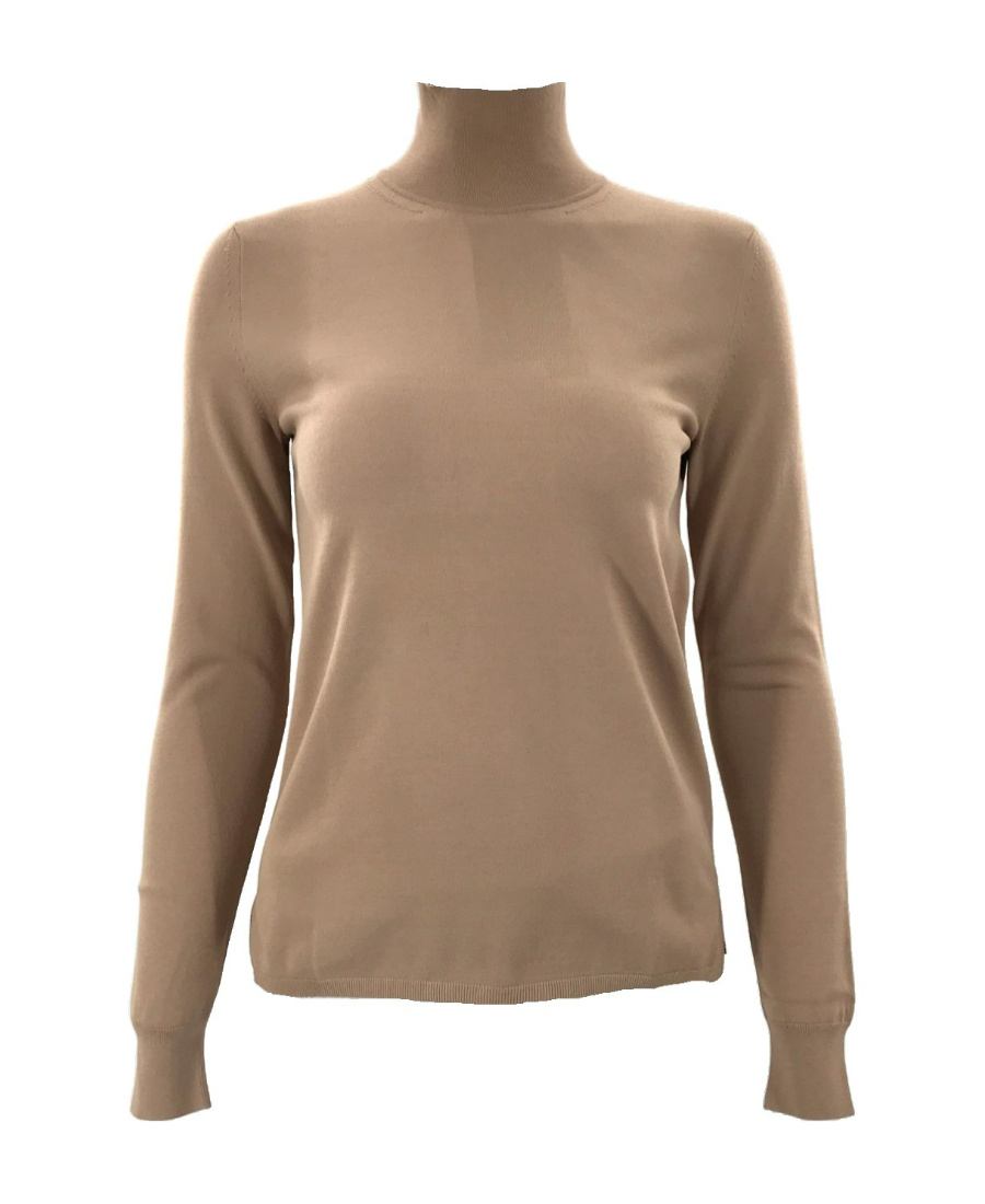 Long-sleeved sweater