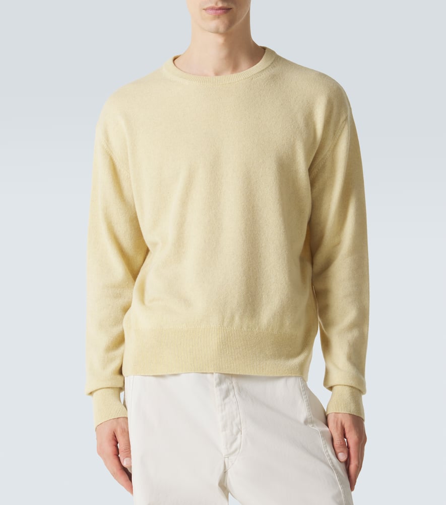 Cashmere and wool sweater