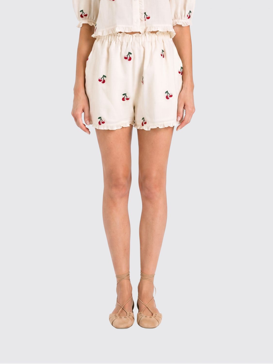 Shorts Woman color Cherry