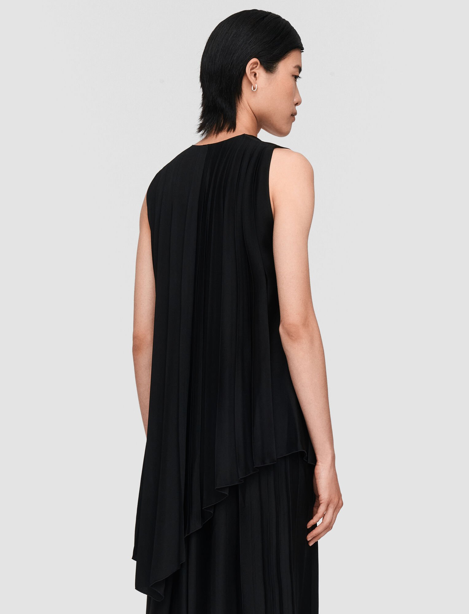 Satin Plissé Dovehouse Blouse
