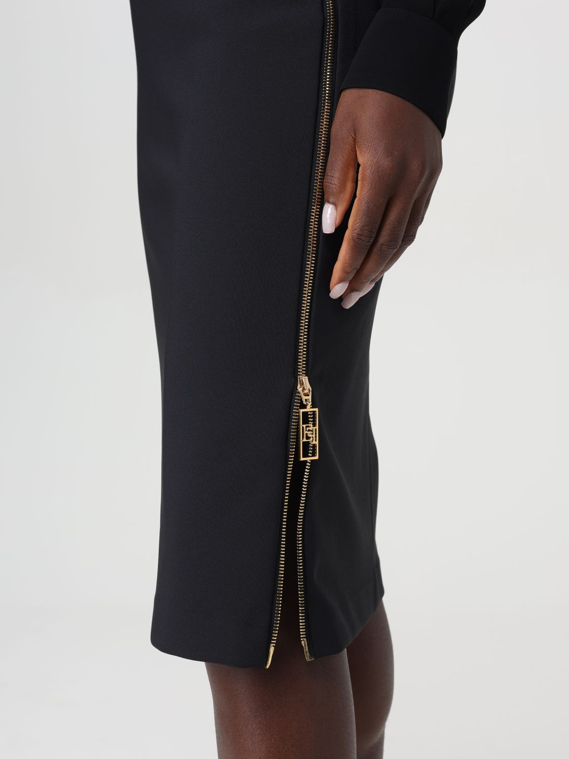 Skirt Woman color Black