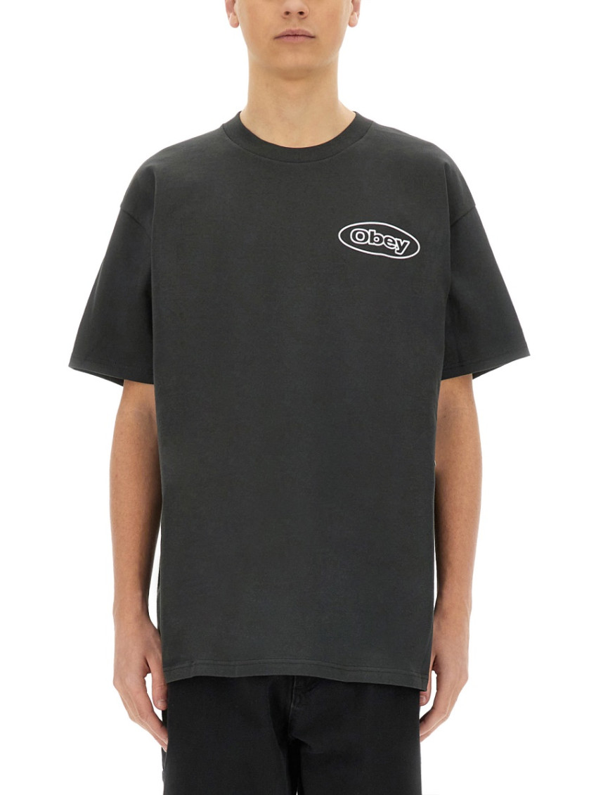 T-shirt reaction