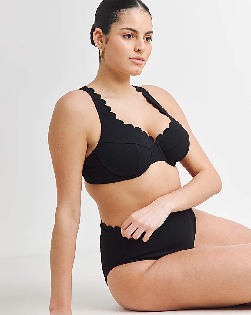 MAGISCULPT Contour Me Bikini Top