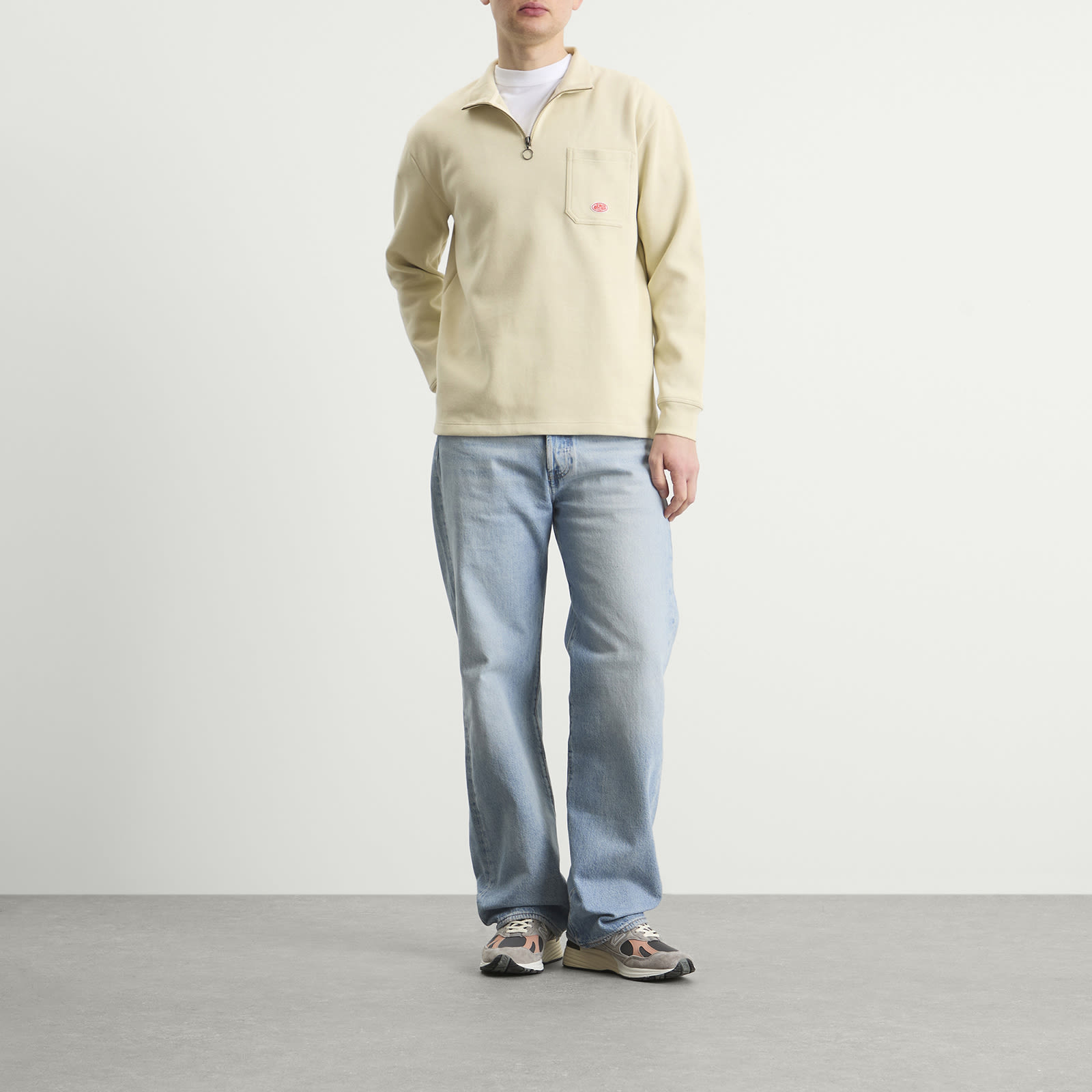 Men's Quarter Zip Sweatshirt in Gravel