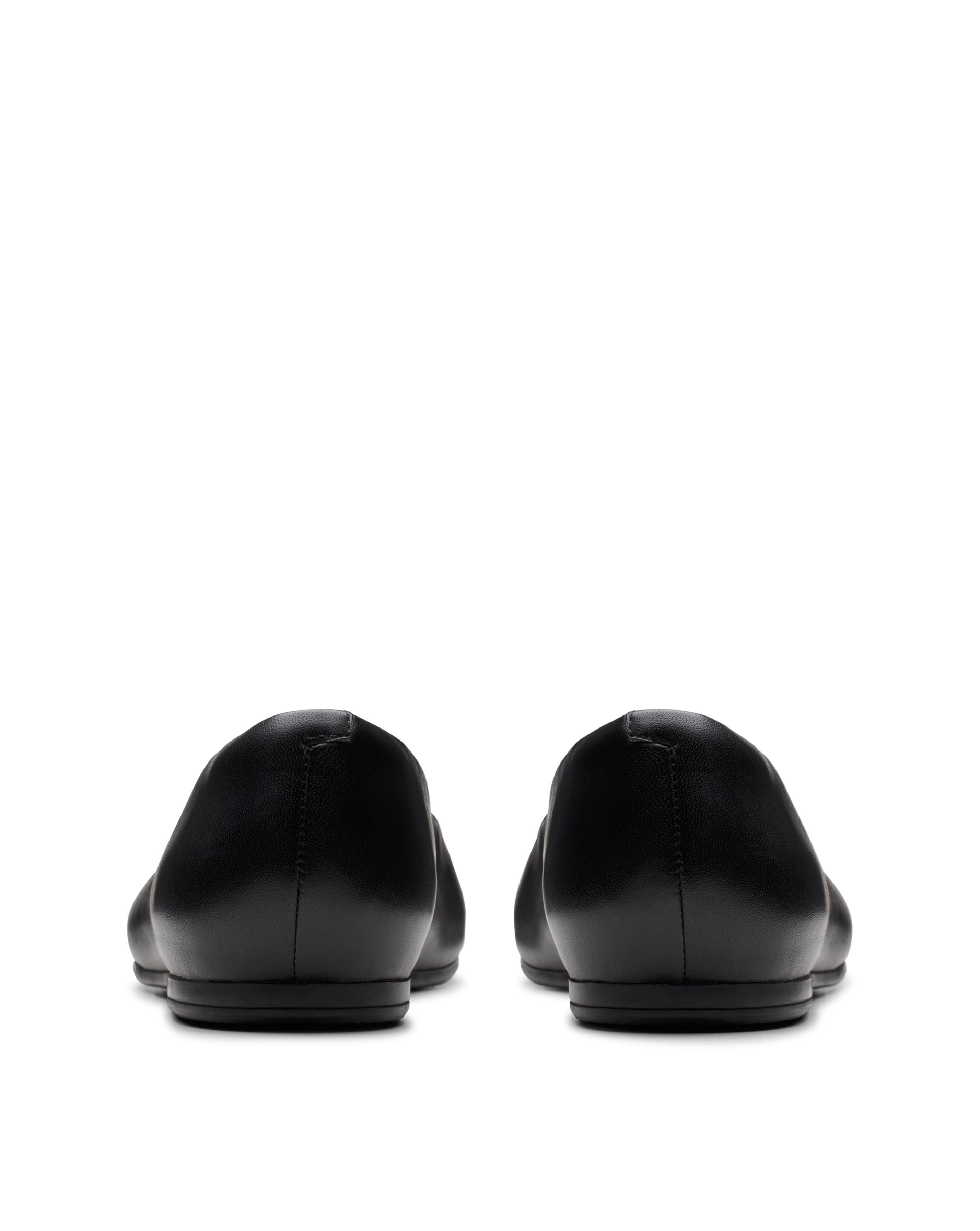 Clarks Livia Leather Ballerina D Fit