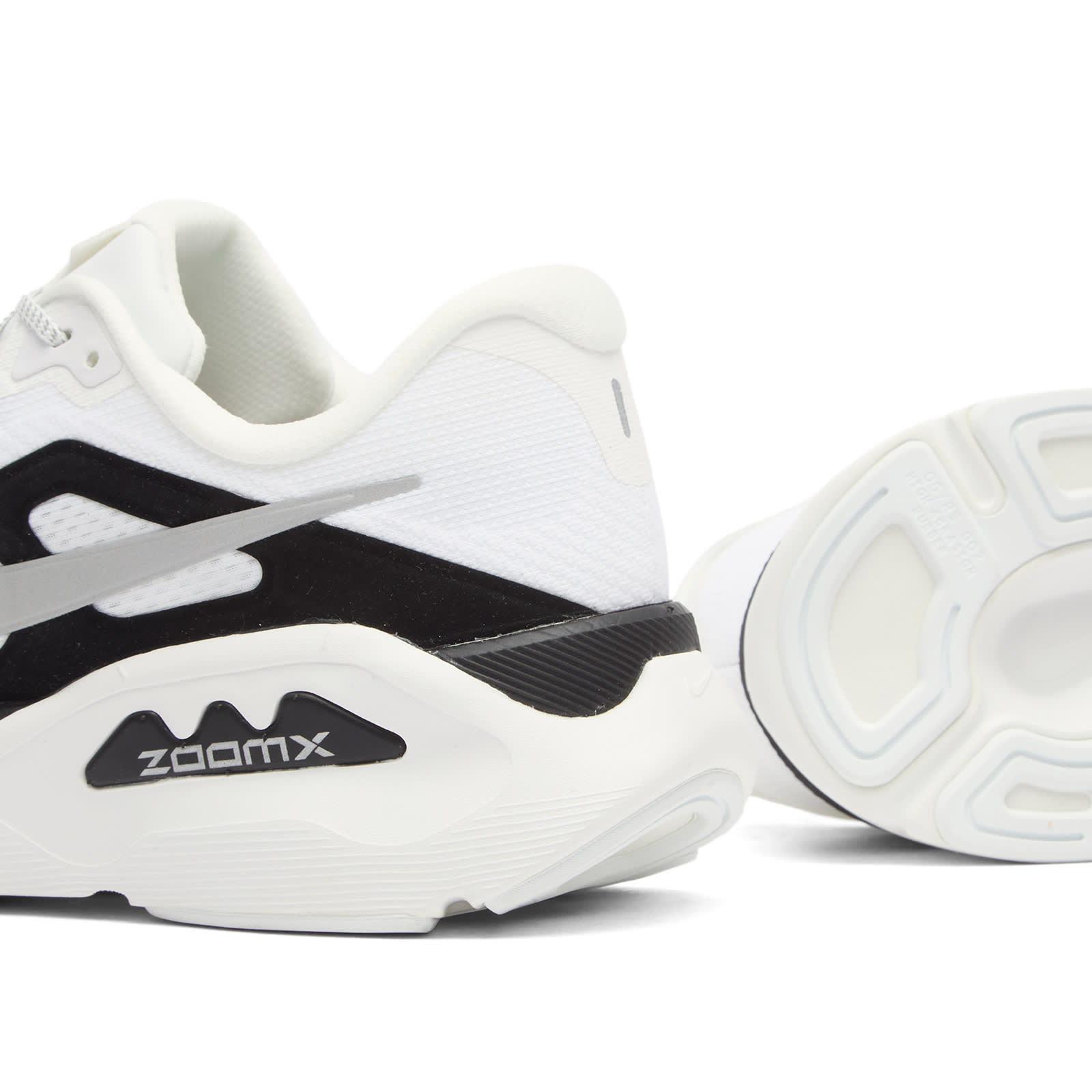 Men's Structure Plus Sneaker in Summit White/Mtlc Silver/Black
