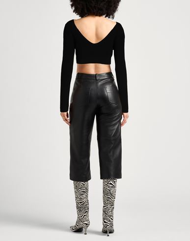 Woman Top Black
