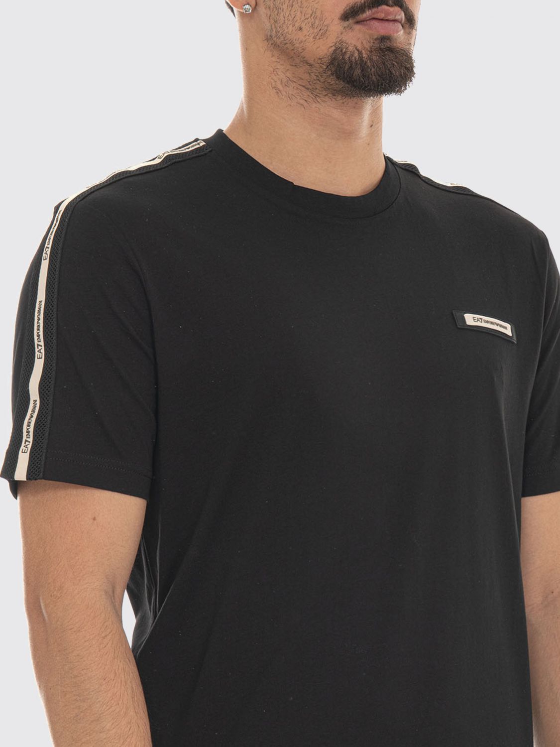 T-Shirt Men color Black