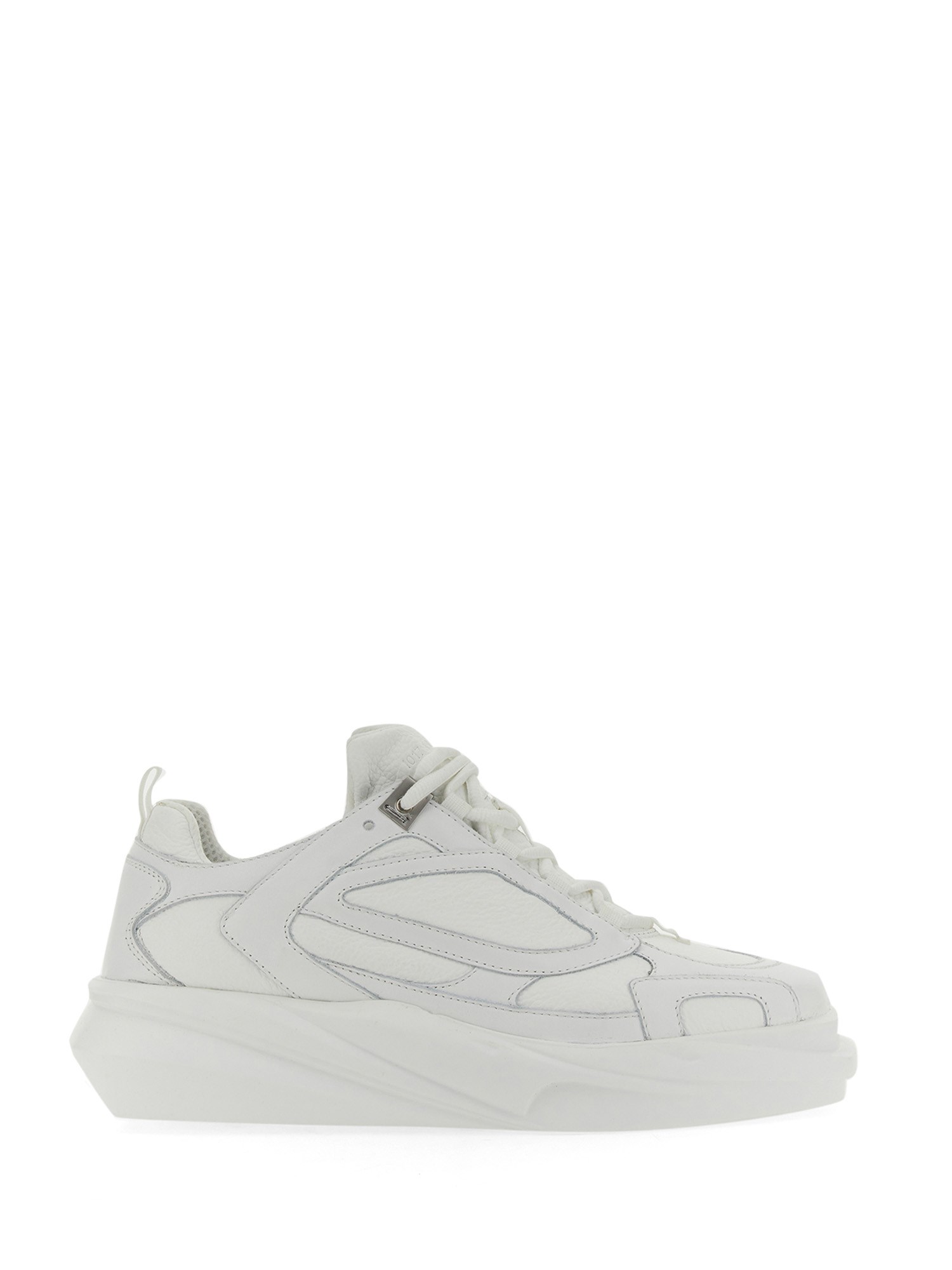 Mono hiking sneaker