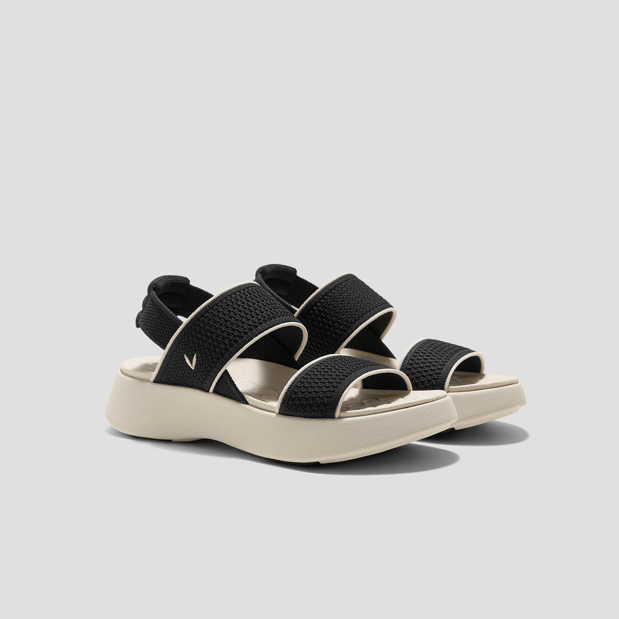 VIVAIA Round-Toe Walker Sandals Kamber|BLACK & CREAM IVORY