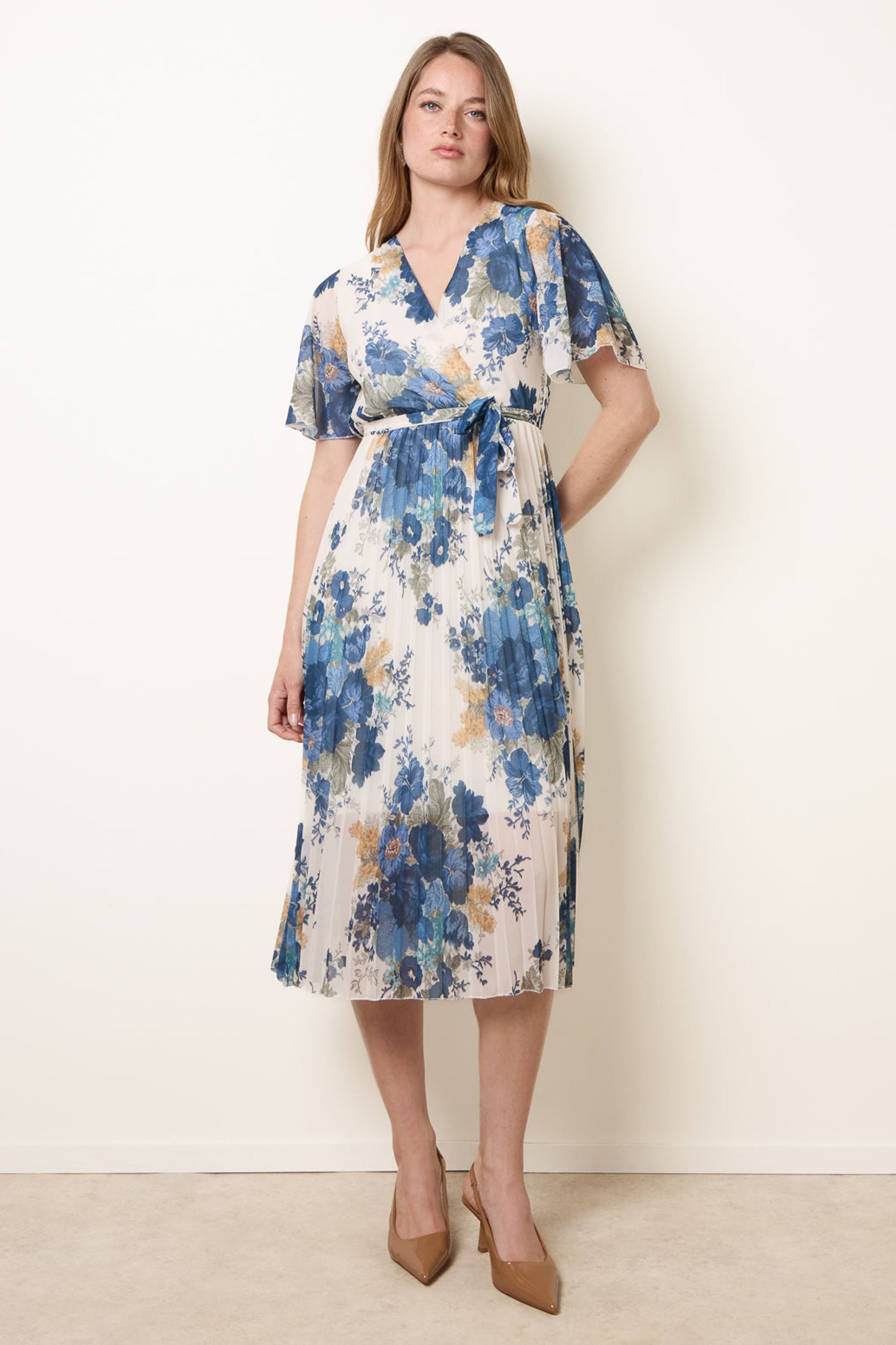 Blue Vanilla Women's Elasticated Waist White Short Sleeve V-neck Midi Dress | : Sma