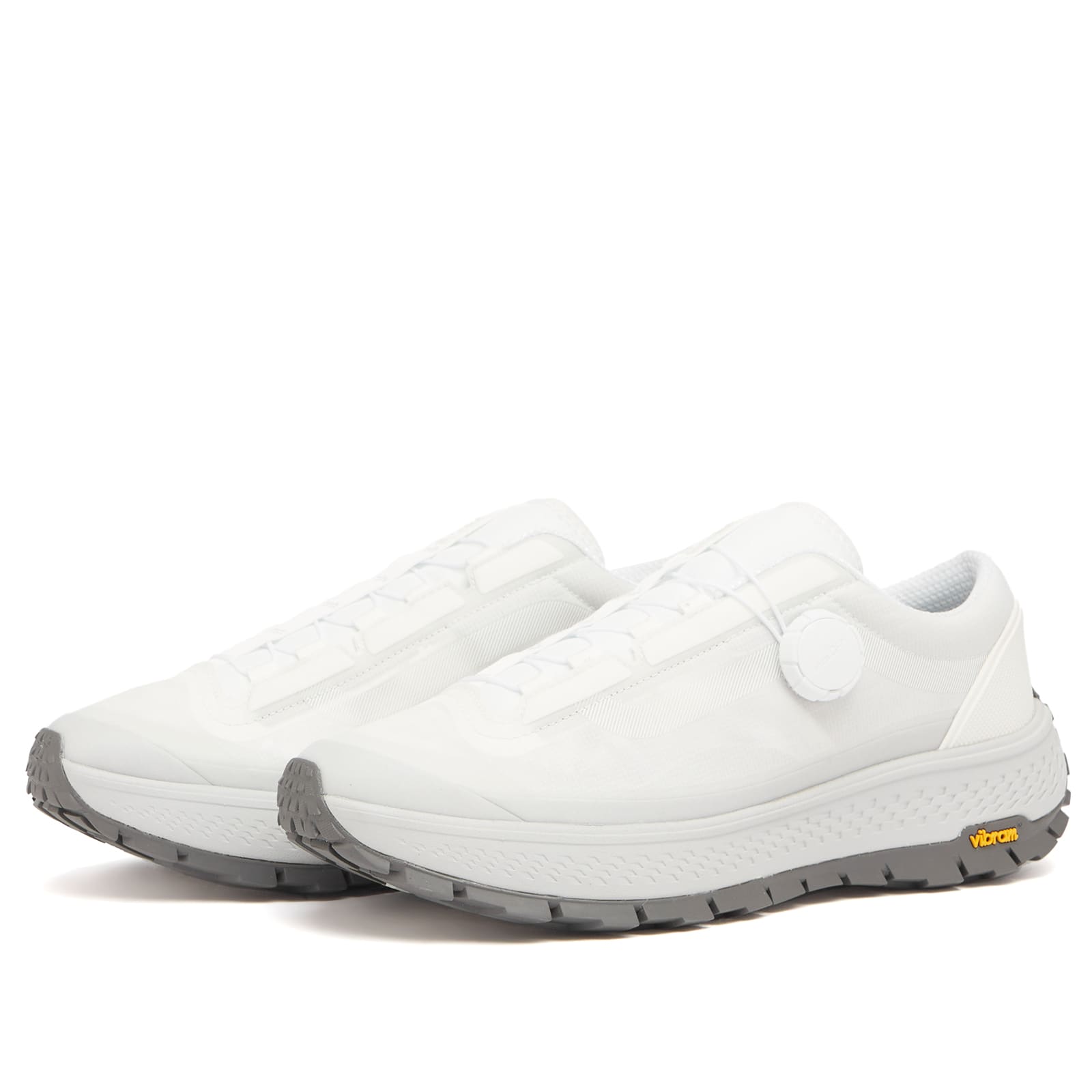 OTW Old Skool 36 Trail Vibram in White/Grey