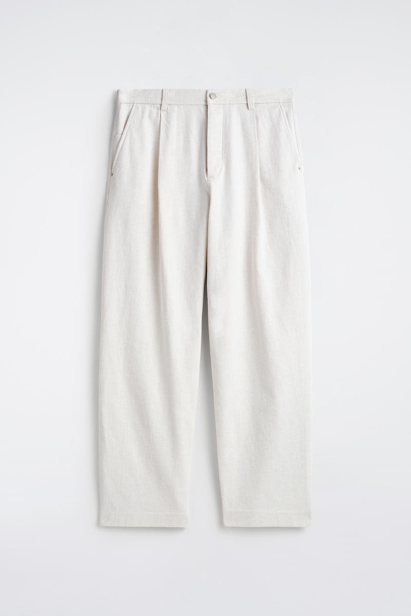 Pleated Relaxed-Fit Wide-Leg Denim Pants