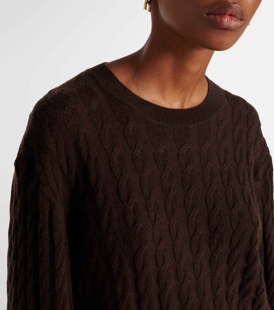 Wool and cashmere sweater