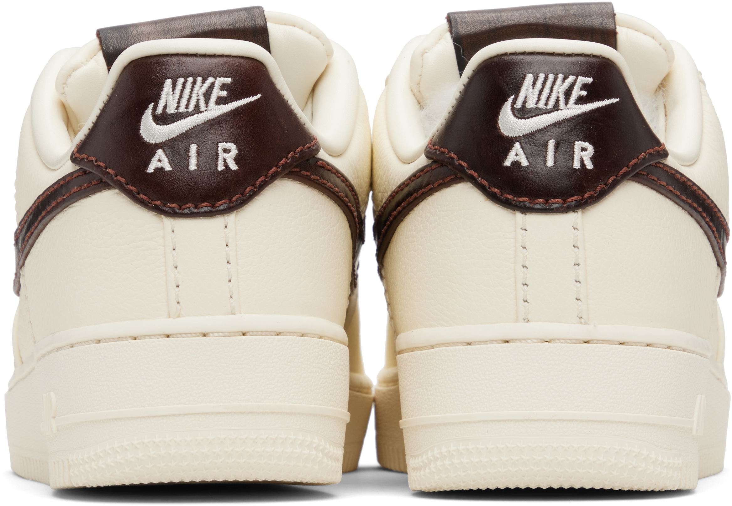 Off-White Air Force 1 '07 Sneakers