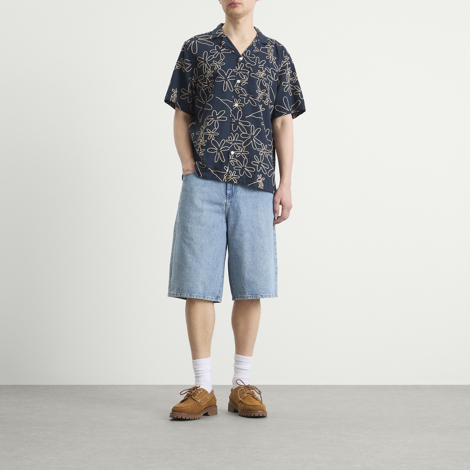 Men's Peer Embroidery Regular Fit Ss Shirt in Navy