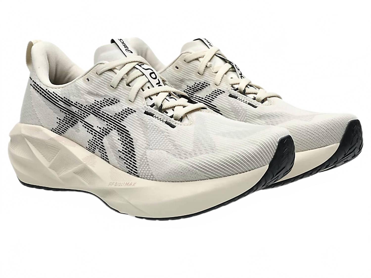 Men's Novablast 5 Shoes In Oatmeal/black