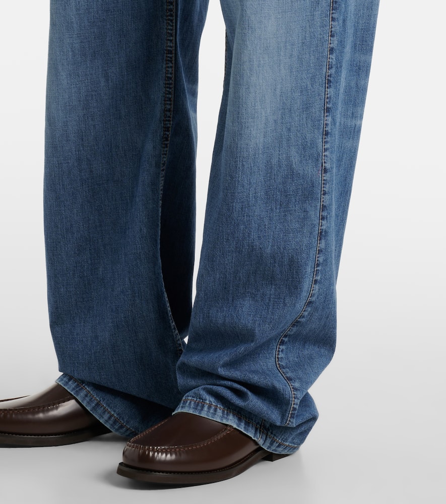 Mid-rise straight jeans
