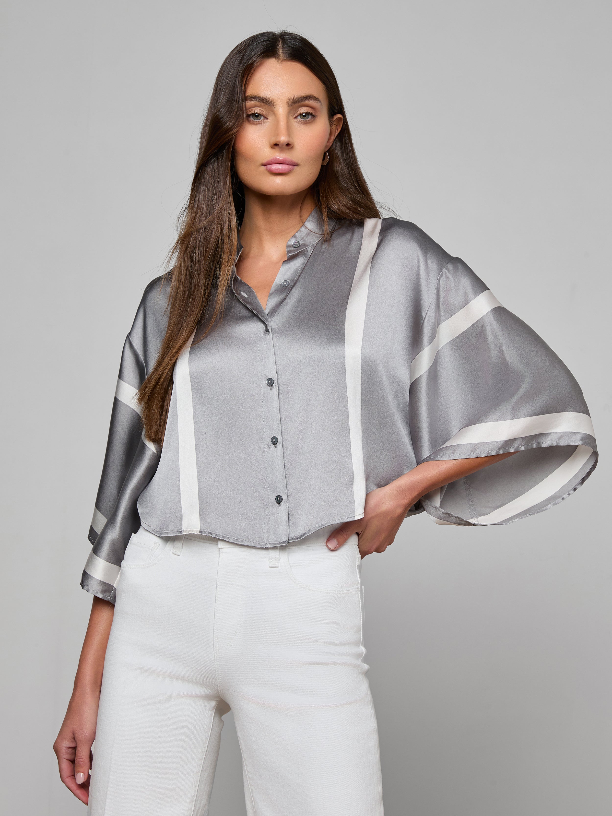 Dru Silk Blouse Top In Light Grey/white Placement Stripe