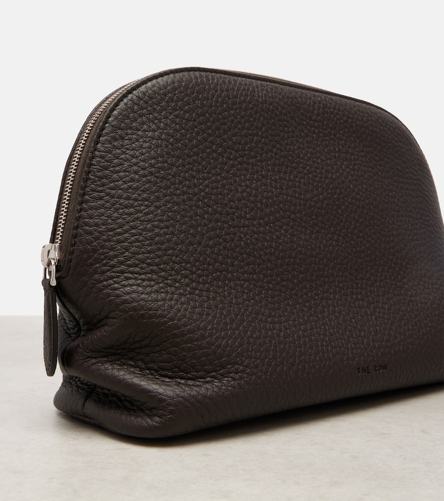 Agnes leather pouch