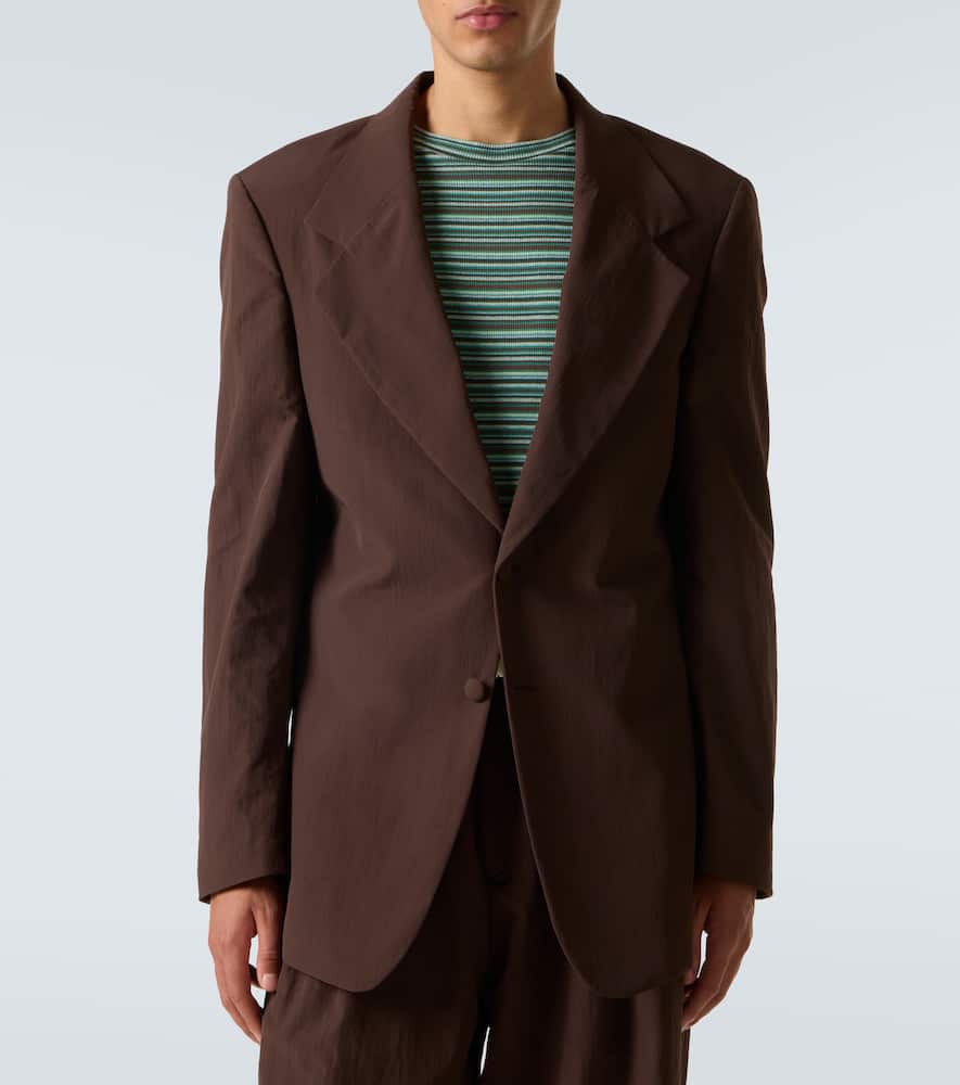 Single-breasted suit jacket