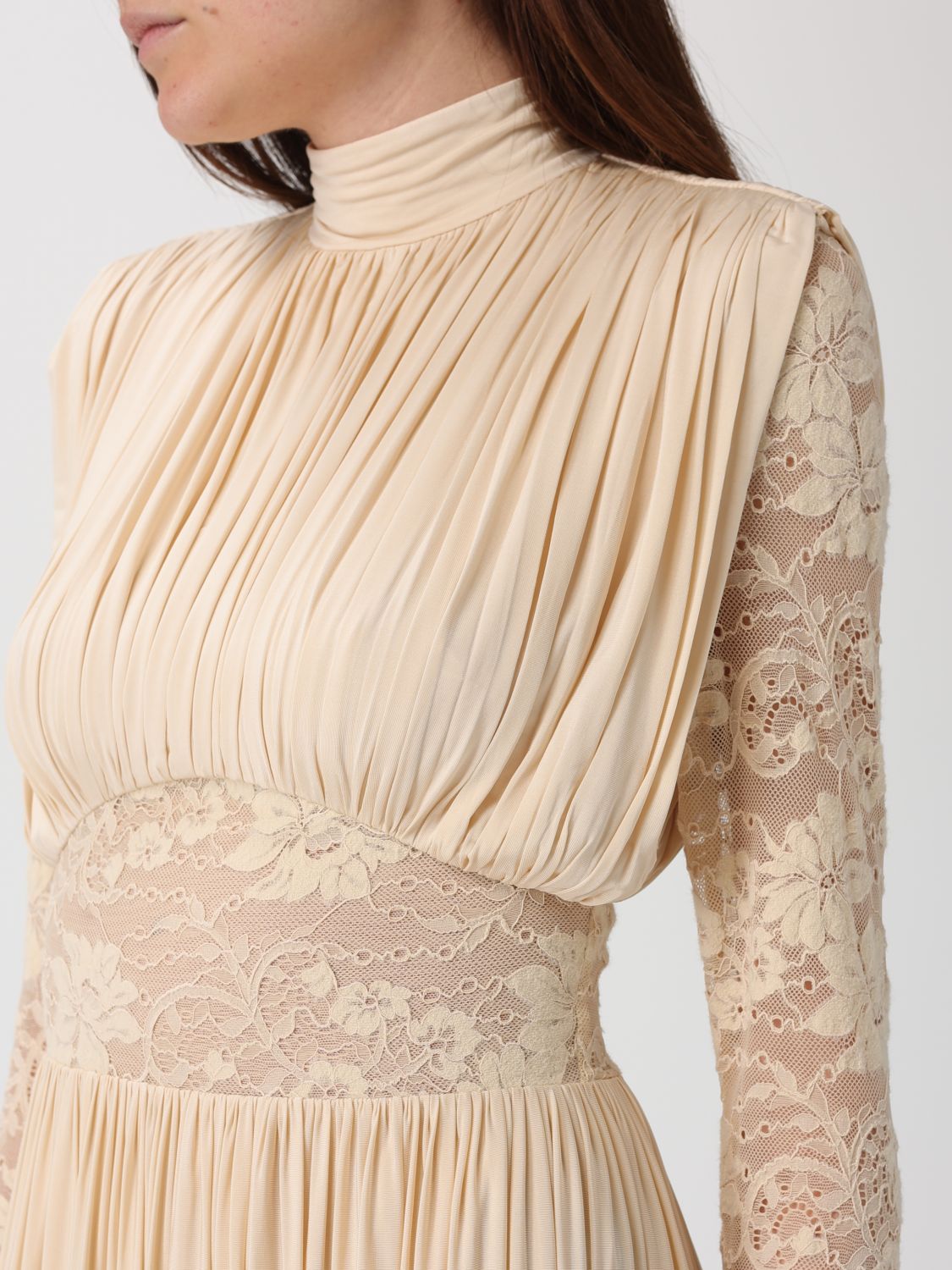 Dress Woman color White