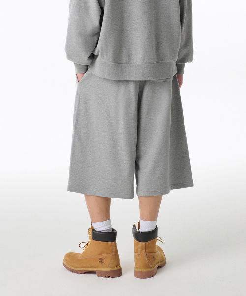 One Tuck Long Bermuda Sweat Pants