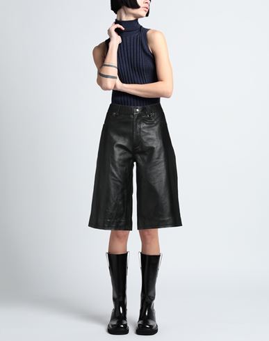 Woman Shorts & Bermuda Shorts Black Size M Lambskin