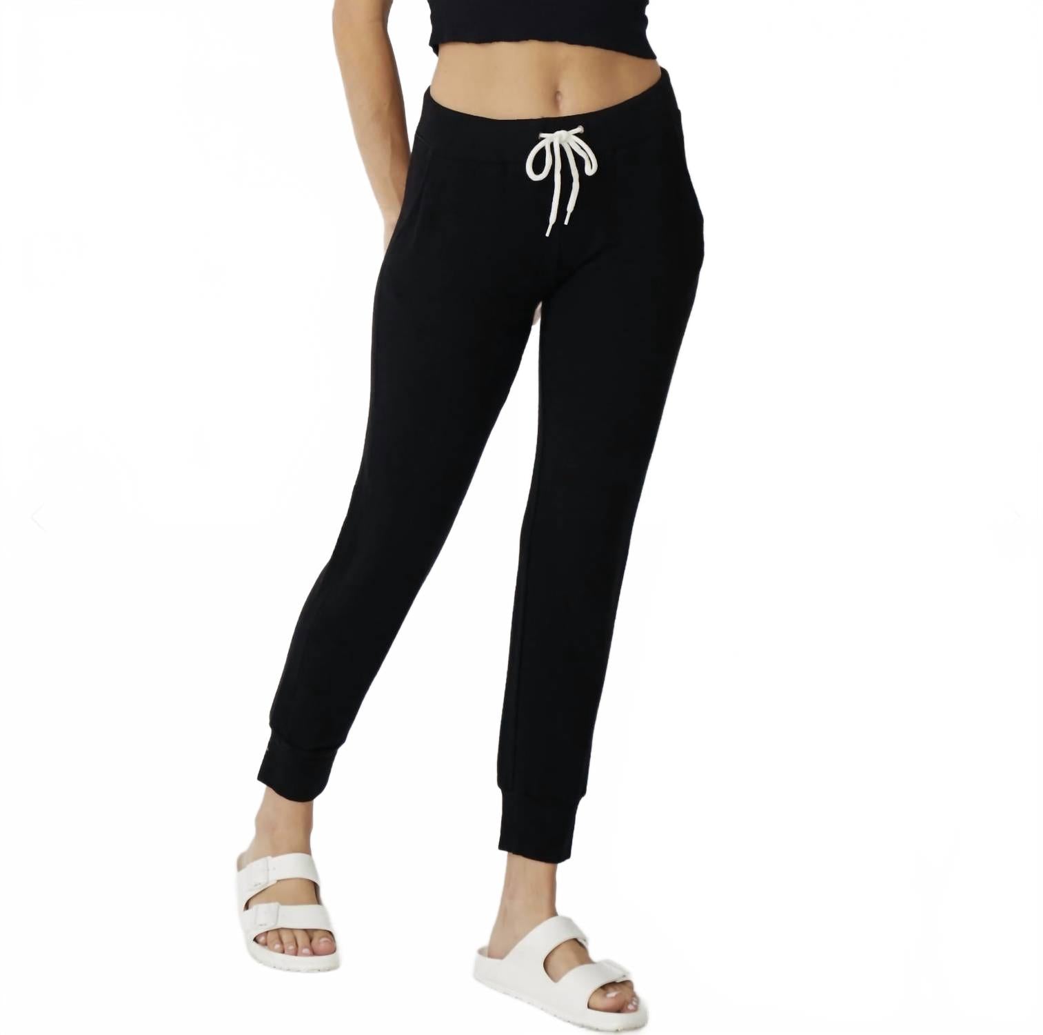 Super Soft Sporty Jogger In Black