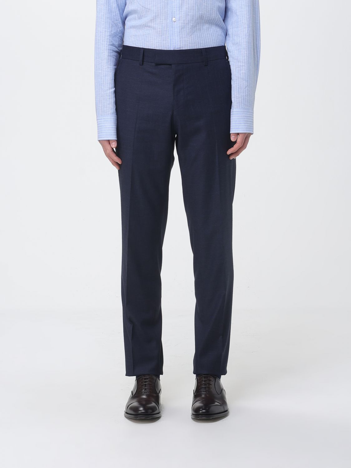 Suit Men color Blue