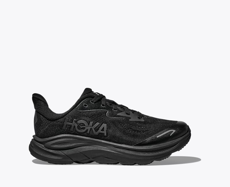 HOKA Clifton 10 Shoes in Black/Black