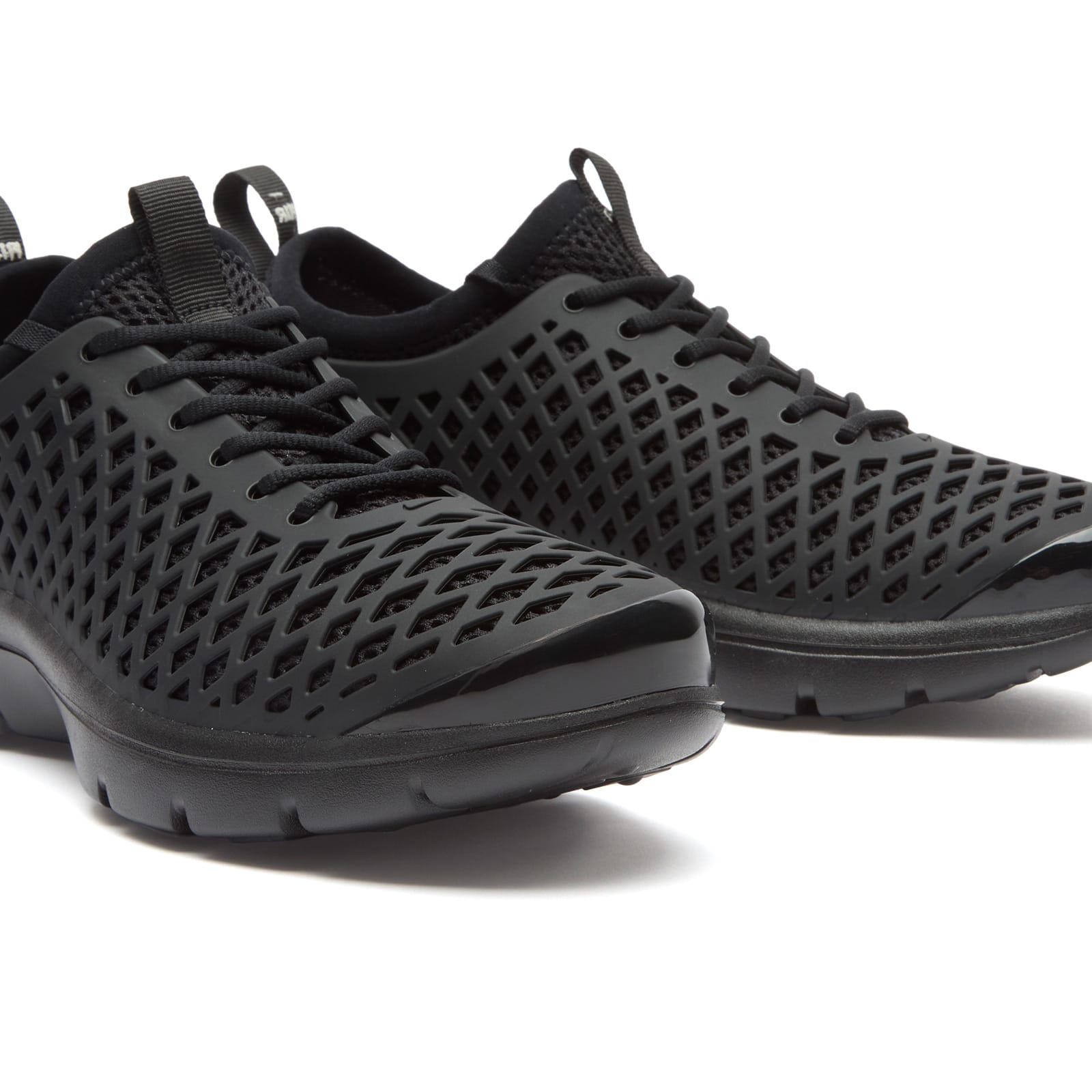 Rejuven8 Run OG QS Sneaker in Black/Sail