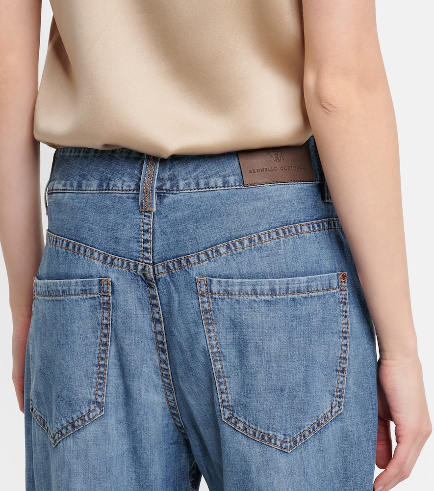 Mid-rise straight jeans